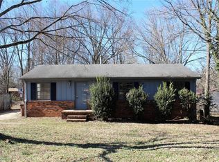 205 Hampton Dr, High Point, NC 27265