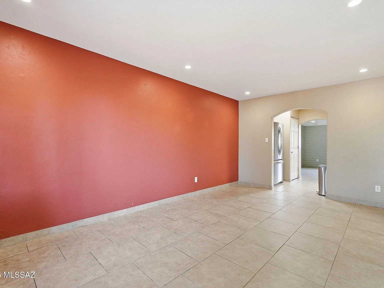 5 bed, 1748 sqft, $1,995 — Photo 3