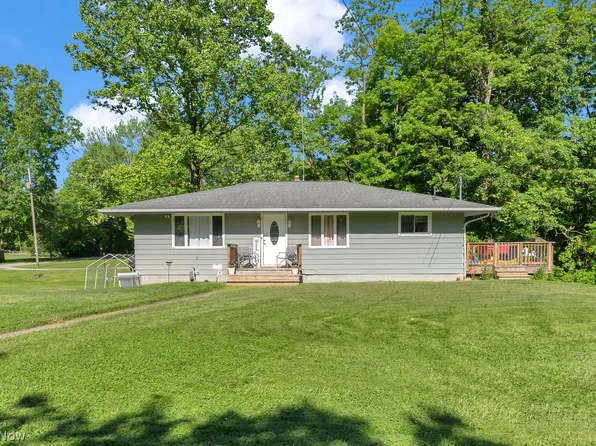 2212 Pleasant Valley Rd, Niles, OH 44446