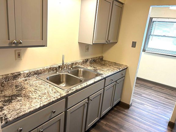 3rd image of 4028 N Illinois Ave APT 3