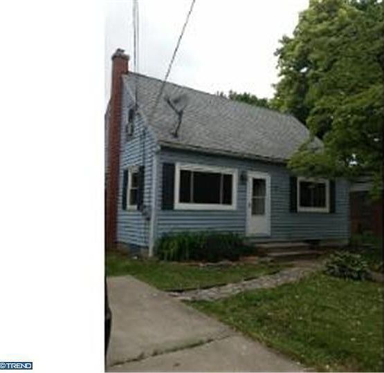 1st image of 11 W Pine St