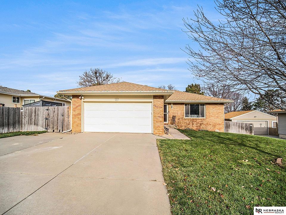 1st image of 5214 English Dr