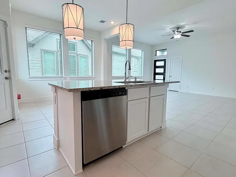 1539 Crystal Stream Dr — Photo 11
