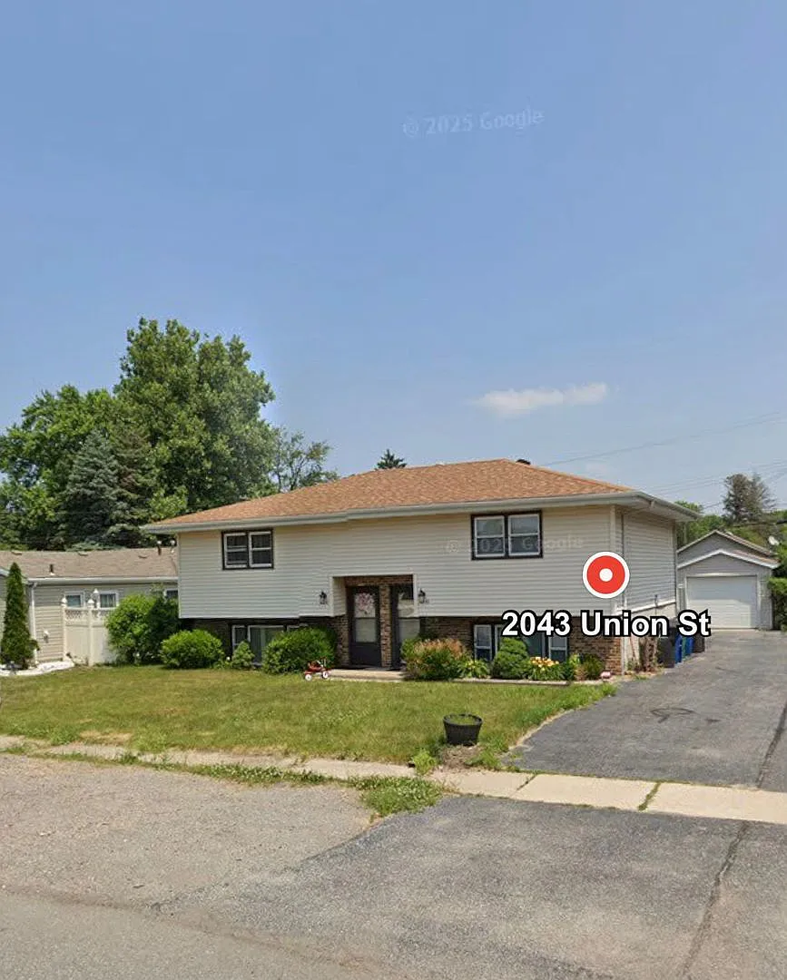 2041 - 2043 Union St. — Photo 1
