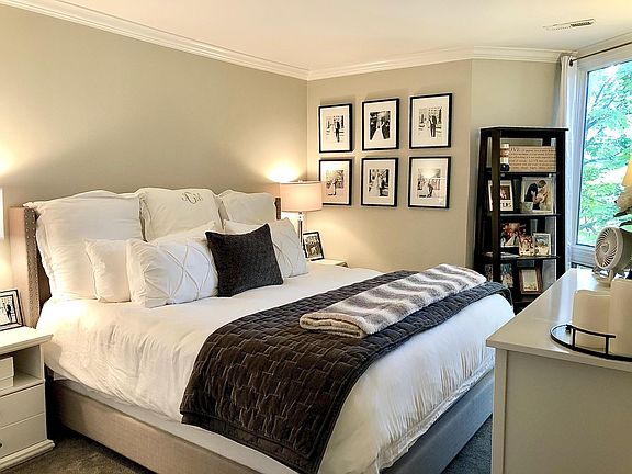 5th image of 2140 N Lincoln Ave #302