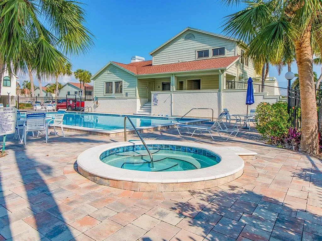 2 bed, 2.0 bath, 1467 sqft, $2,750 — Photo 3