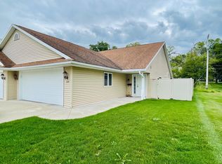 329 Soden Dr, Oregon, WI 53575