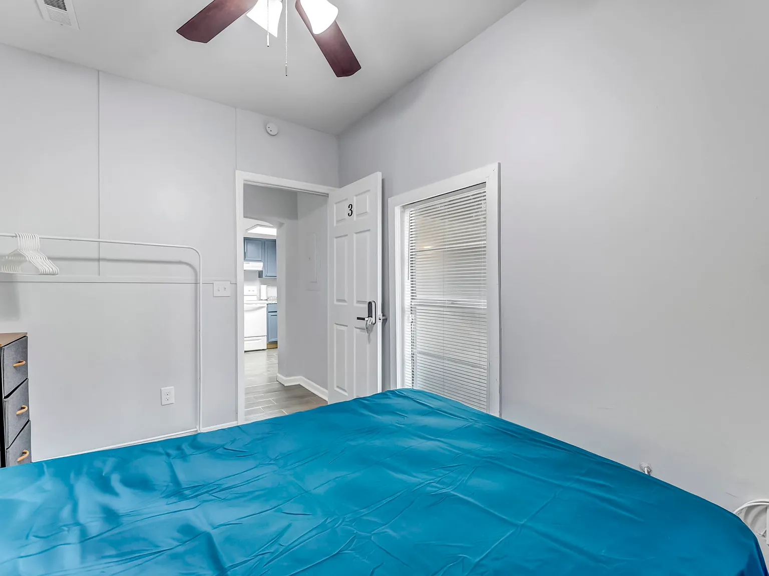 4 bed, 2.0 bath, 1532 sqft, $728 — Photo 3