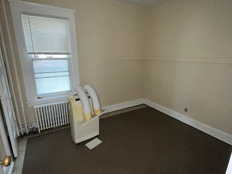 355 Morris St #1 — Photo 8