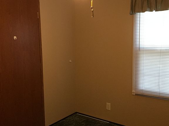 4th image of 991 Almas Way United States