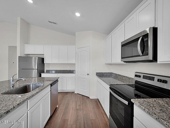 7th image of this home