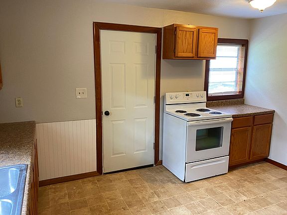 5th image of 527 N Kates Ave