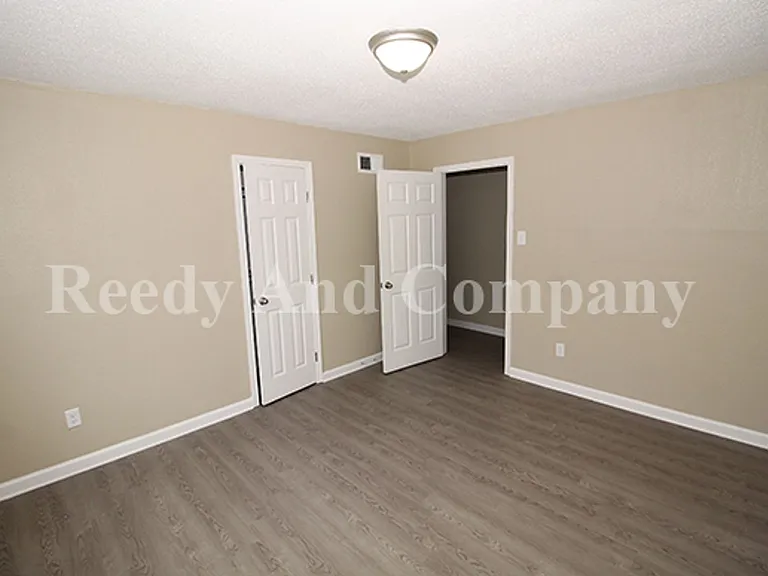 91 Eastview Dr — Photo 9