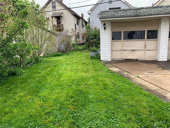 4th image of 3462 W 118th St
