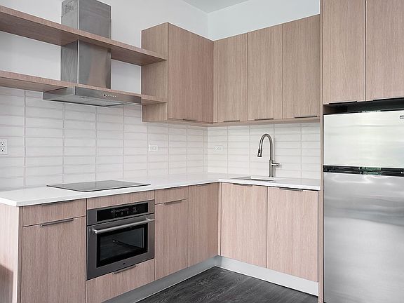 4th image of 415 Broadway