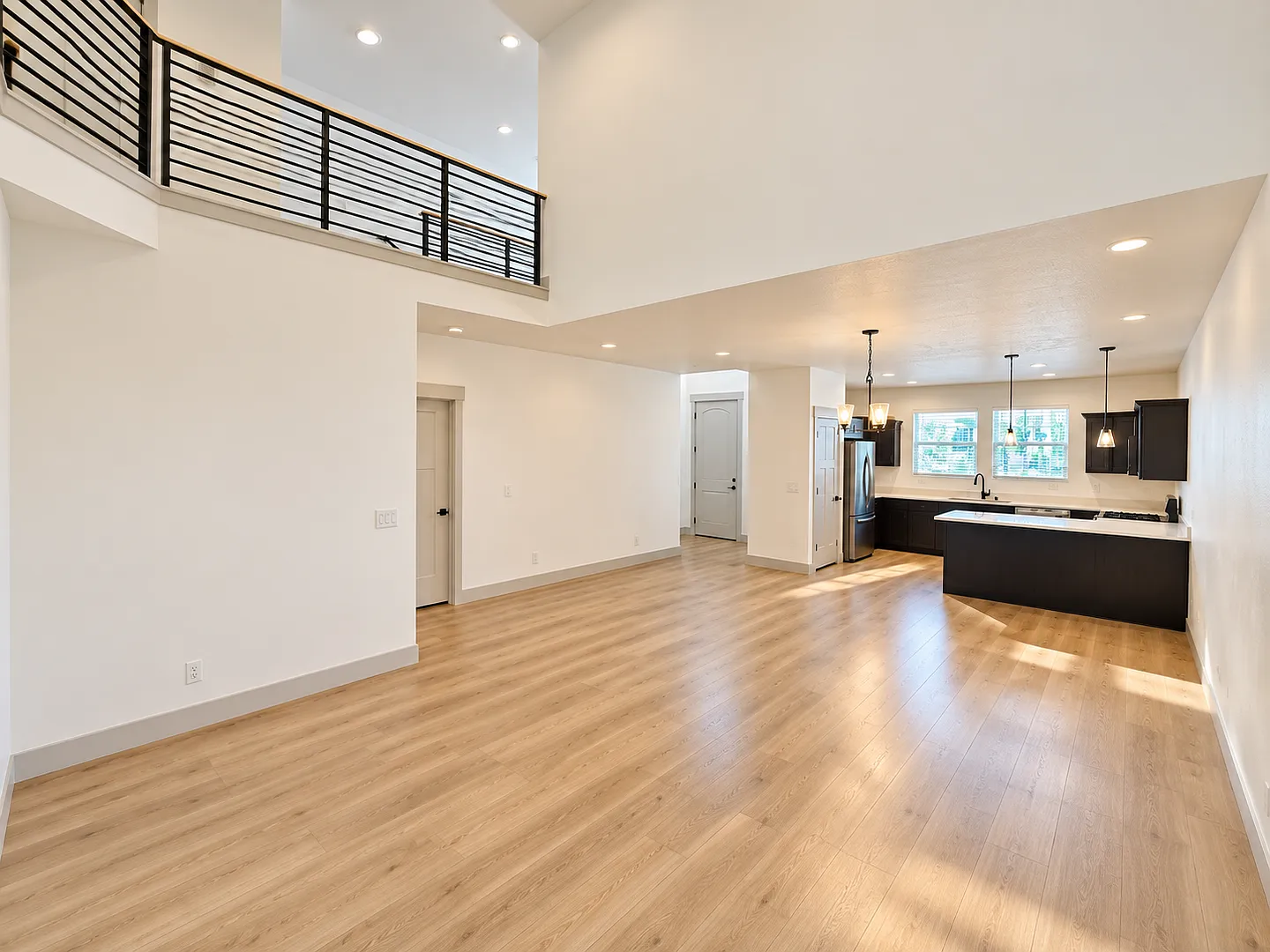 Lehi Townhome - Available Now! Pet Friendly. — Photo 2