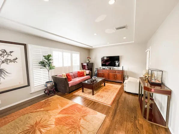 816 S 4th St, Alhambra, CA 91801