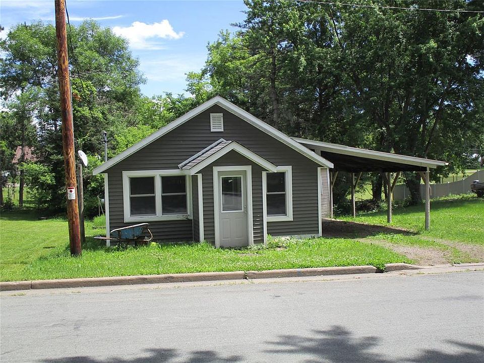 1st image of 719 E 2nd Street