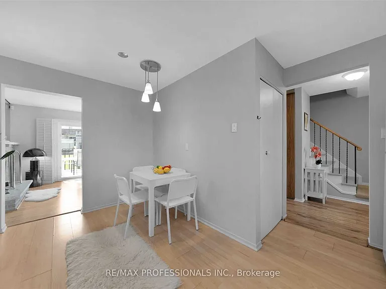 47 Wishford Dr — Photo 13