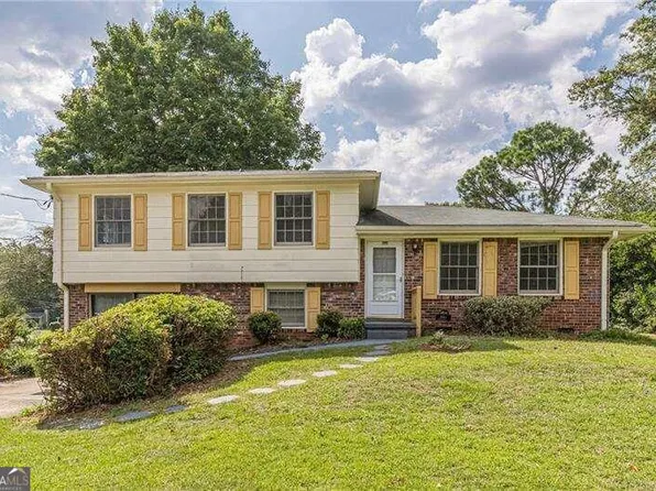 5843 Cobbrook Dr, Ellenwood, GA 30294