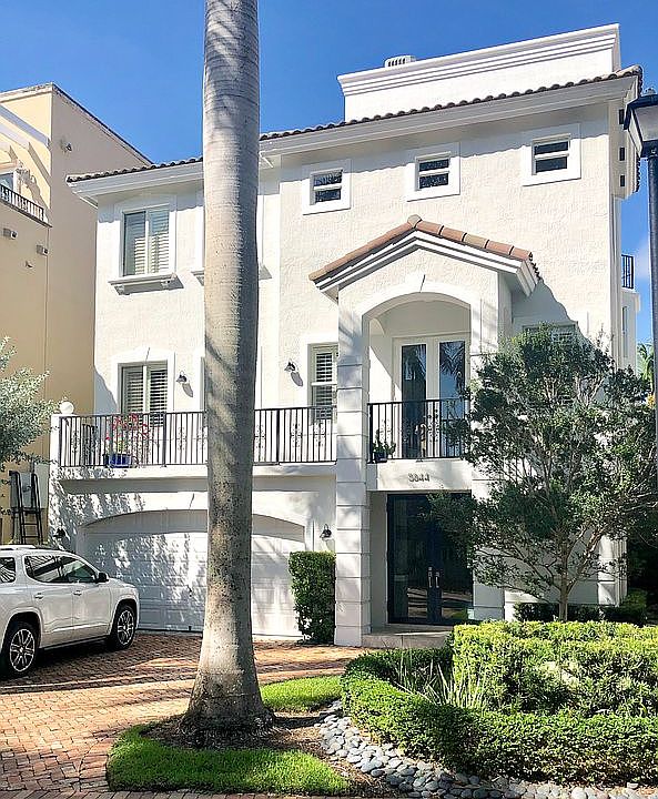 1st image of 5844 Paradise Point Dr
