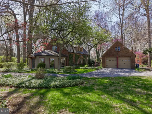 63 Erbs Woods, Manheim, PA 17545