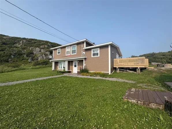 9 Johnson's Road, St Anthony, NL A0K4T0
