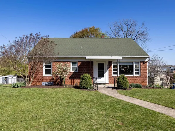 1039 Moore St, Harrisonburg, VA 22802