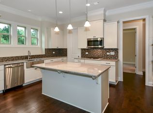 3950 Lake Laurel Dr, Suwanee, GA 30024