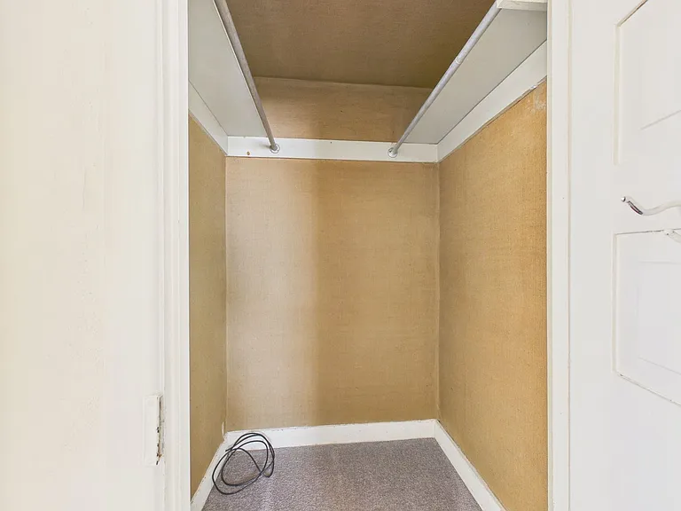221 N Spring St — Photo 12