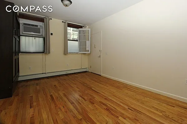 Rented by Compass | media 26