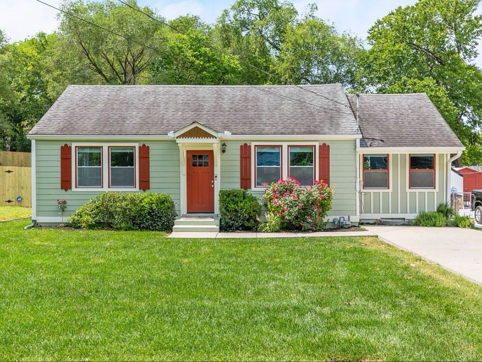 1st image of 806 Oneida Ave