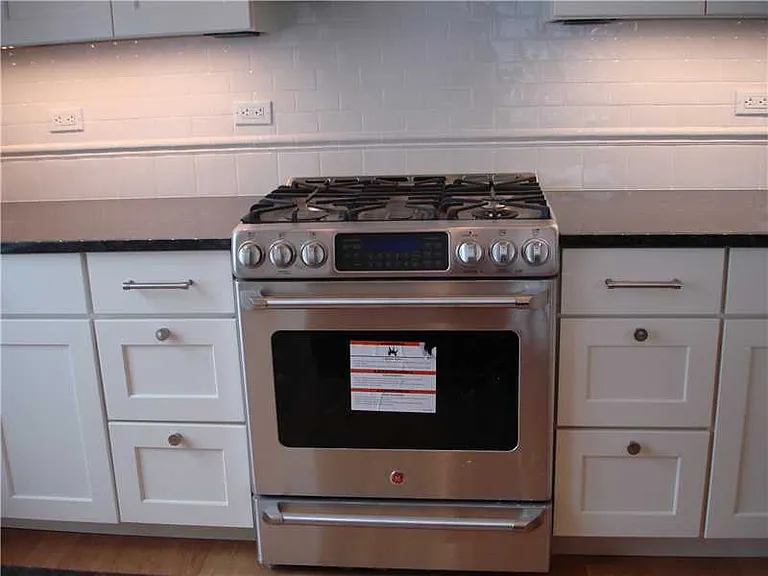 264 Sound Beach Ave — Photo 8