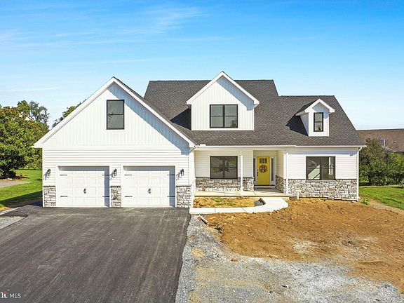 3rd image of 1893 Farmall Dr