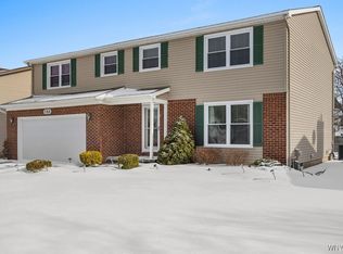 153 Rockdale Dr, Amherst, NY 14228