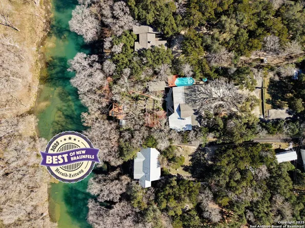 1385 EDWARDS BLVD, New Braunfels, TX 78132