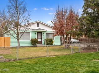 503 N Chestnut St, Toppenish, WA 98948