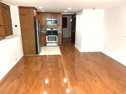 2nd image of 1047A Herkimer St #1