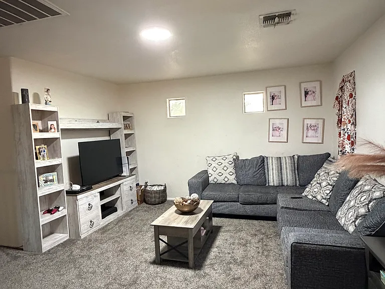 4521 W Magdalena Ln — Photo 6