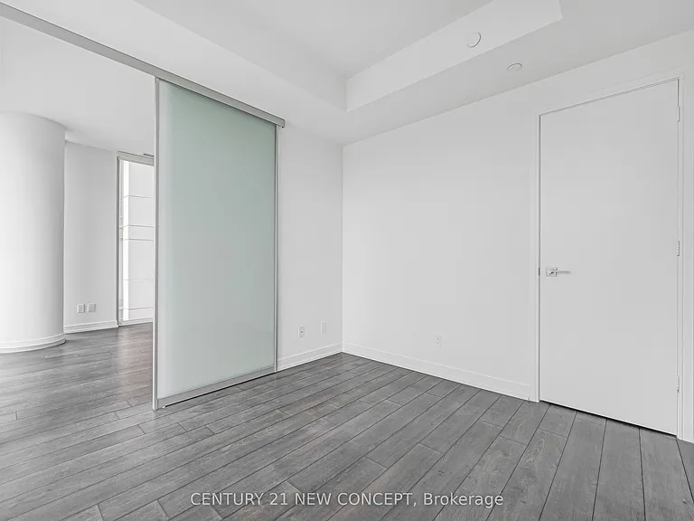 28 Wellesley St E #1902 — Photo 25