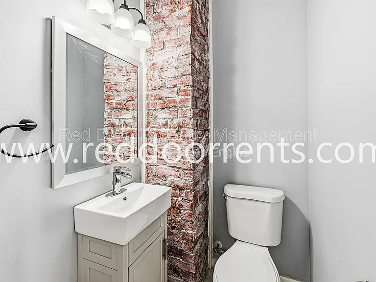 3146 Broadway St — Photo 25
