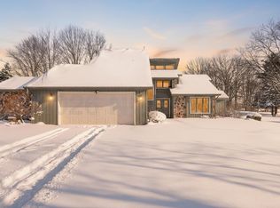 222 Lakeview Dr, Bryan, OH 43506