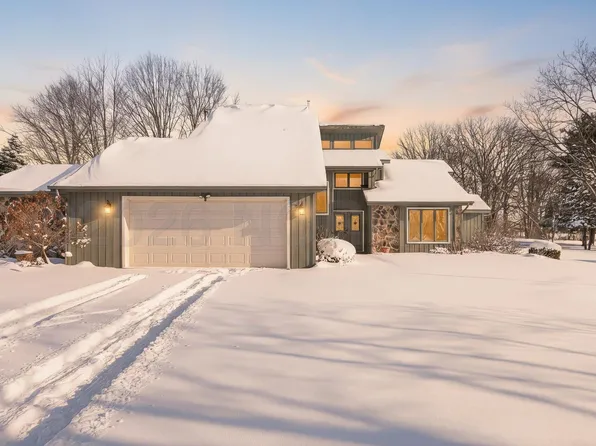 222 Lakeview Dr, Bryan, OH 43506