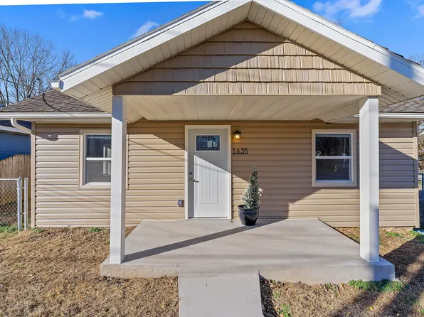 1635 N Colgate Avenue, Springfield, MO 65802