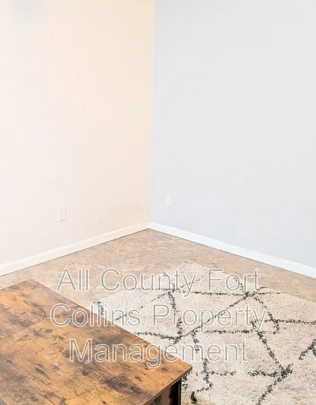 348 N Jefferson Ave #102 — Photo 5