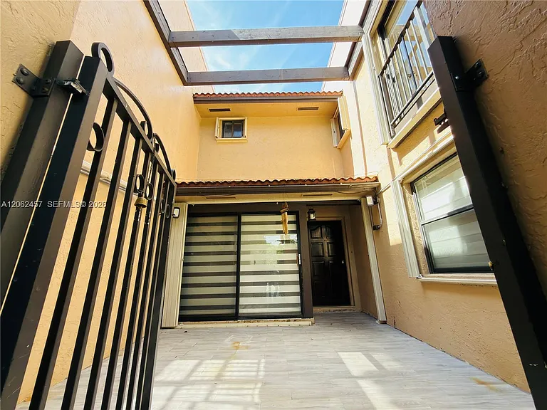 3957 Adra Ave #F-49 — Photo 8