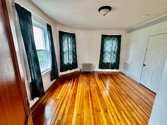 4th image of 36 Plymouth St