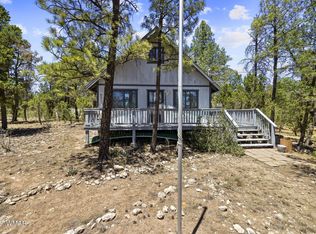 2142 Rimview Trl, Overgaard, AZ 85933