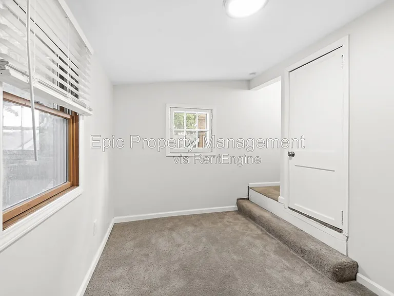 224 Stratford Rd #224 — Photo 11