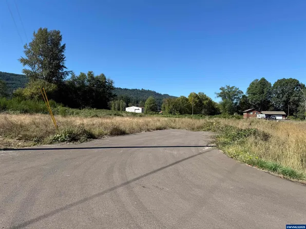 179 19th St, Lyons, OR 97358